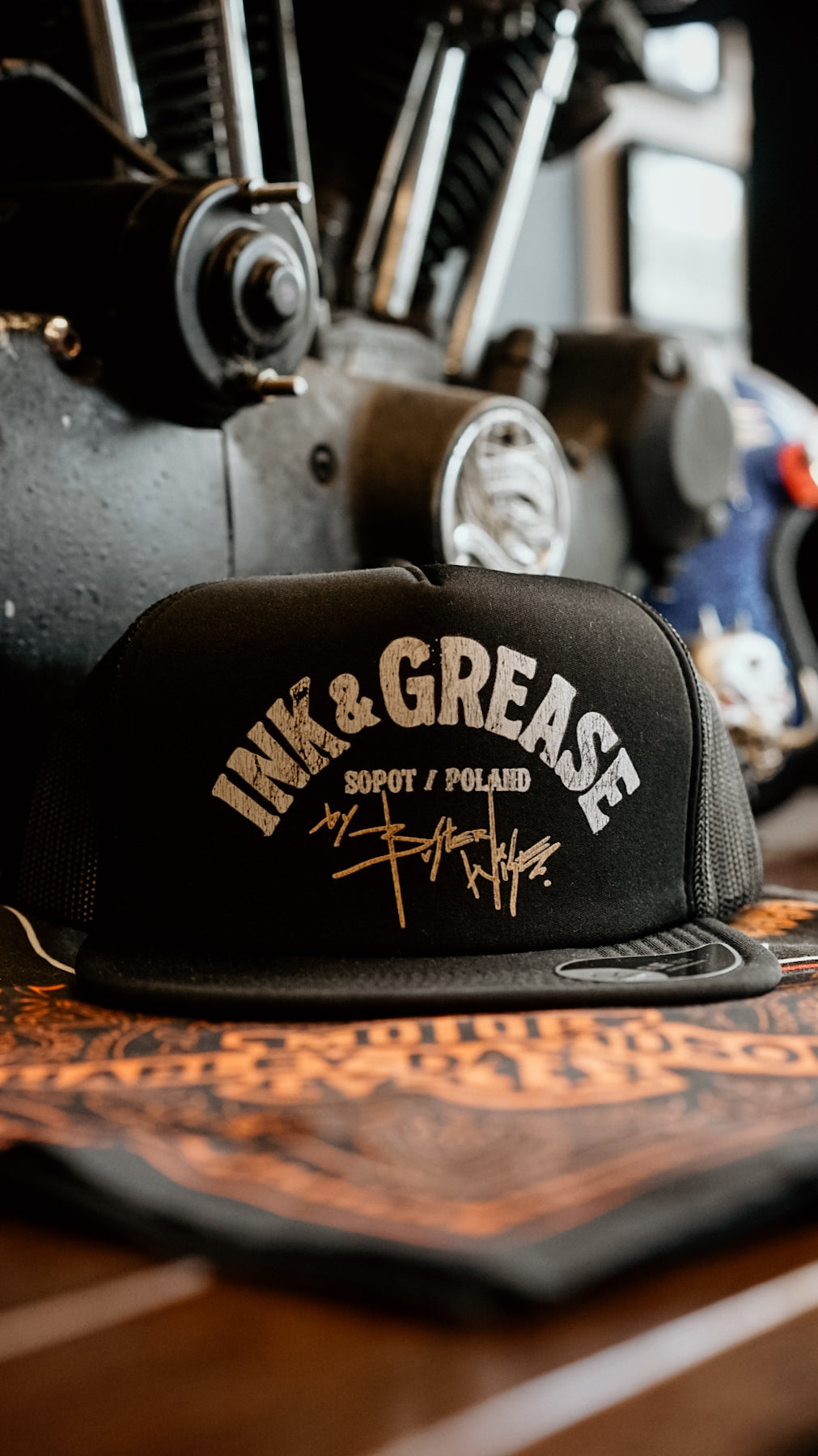 Eroded Ink&Grease | trucker black flat