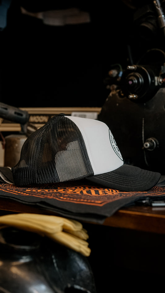 Support 97 trucker | black/white