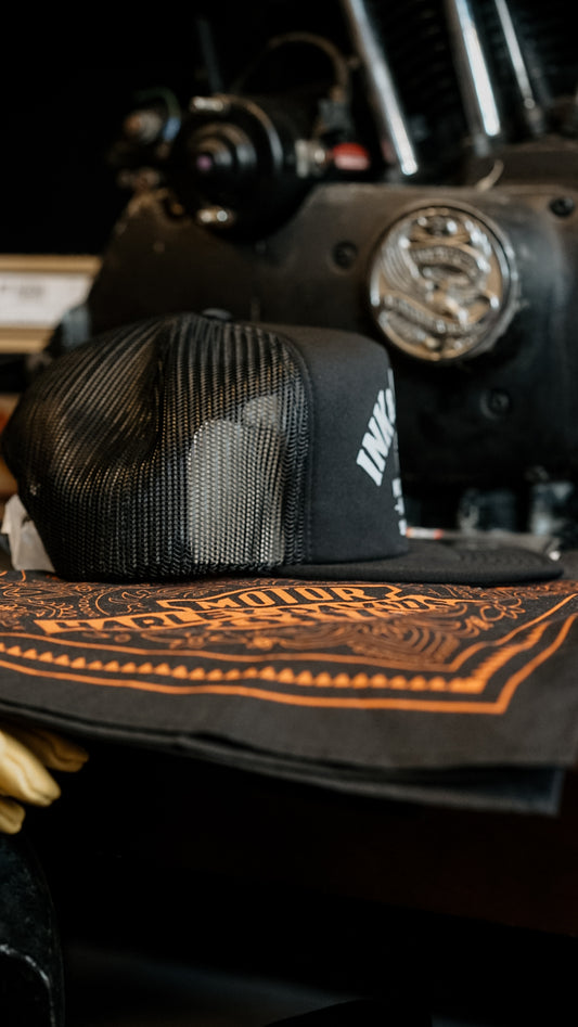 Logo trucker | black flat