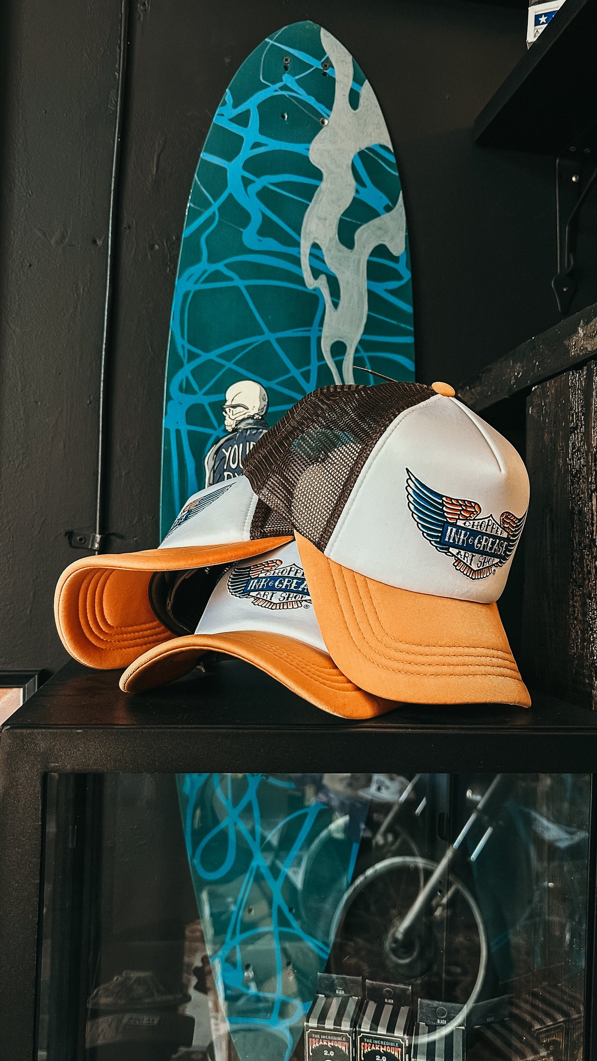 Chopper Shop | orange/white/brown